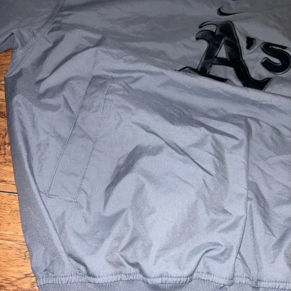 Nike Vintage MLB Oakland A's Athletics Center Swoosh Pullover Windbreaker Sz Med - Picture 7 of 9